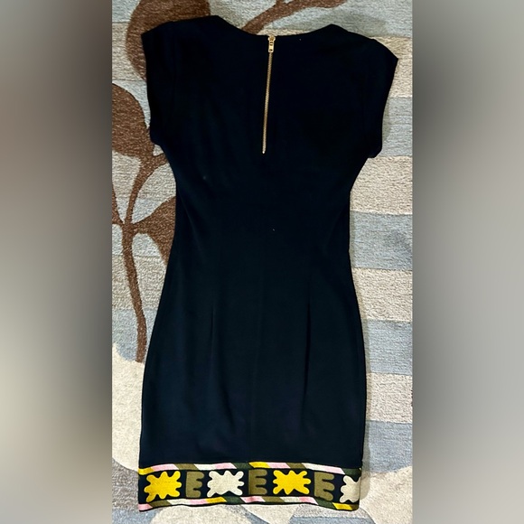 French Connection Sleeveless Embroidered Aztec Flower Knit Mini Dress - Picture 5 of 9